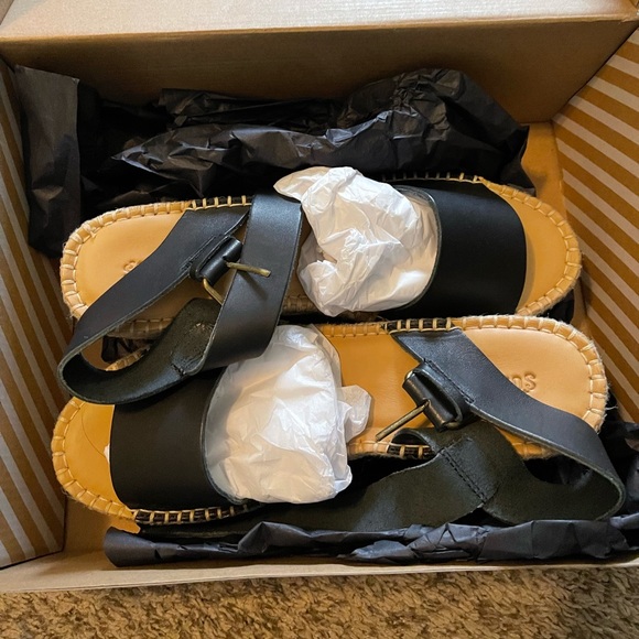 NWT soludos wedges - Picture 3 of 3